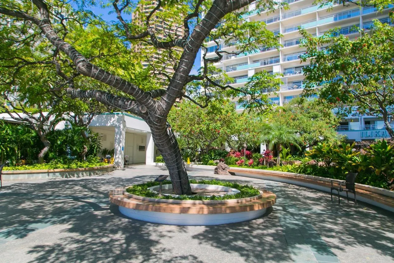 Ilikai Tower 1717 City View 1BR Honolulu